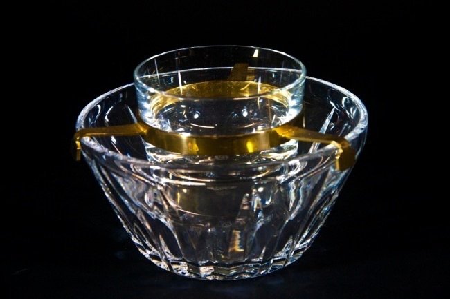 SIGNED BACCARAT CRYSTAL CAVIAR BOWL (1 of 4)