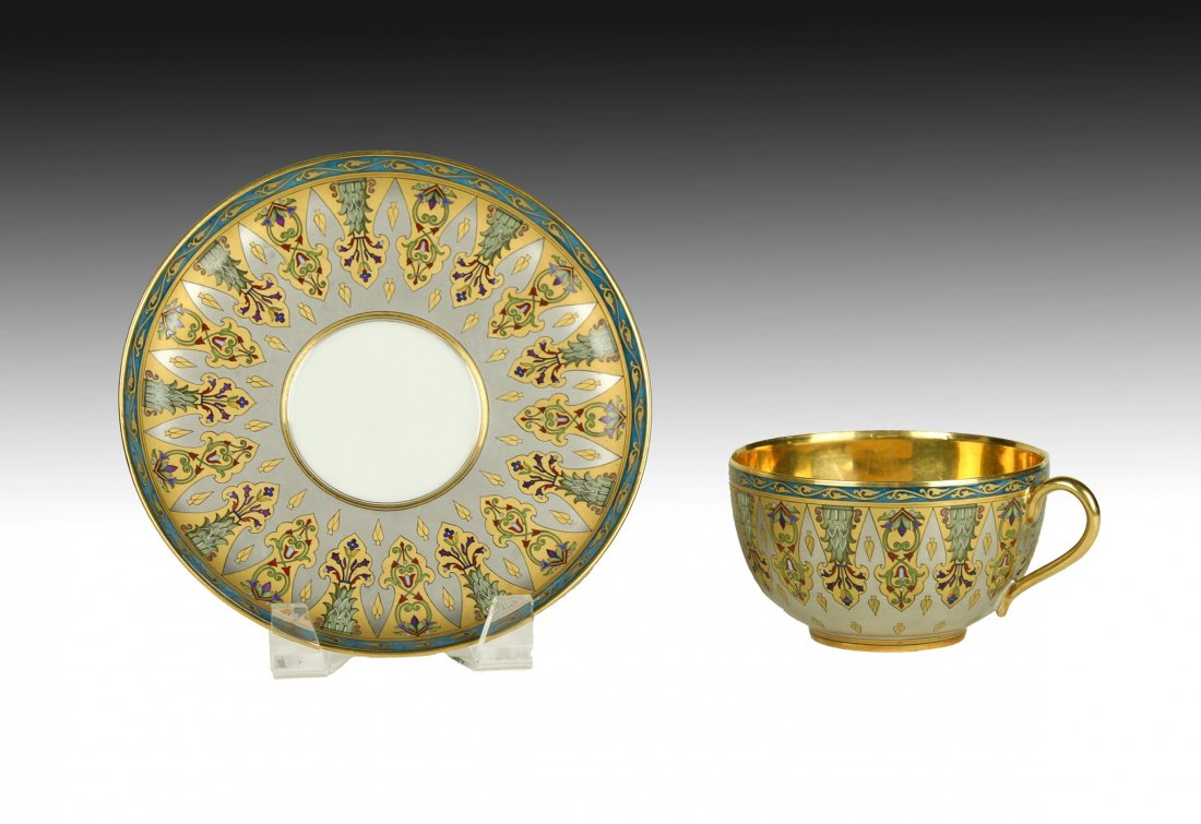 19TH CENTURY PARIS PORCELAIN CUP AND SAUCER (1 of 3)