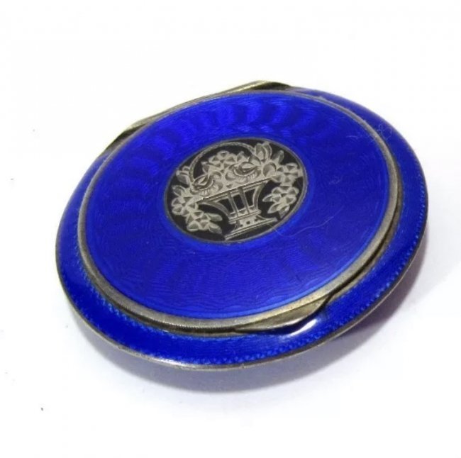 ANTIQUE CONTINENTAL SILVER AND ENAMEL COMPACT (1 of 2)