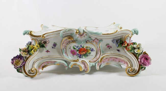 19TH C FLOWER ENCRUSTED MEISSEN FOOTED STAND (1 of 3)