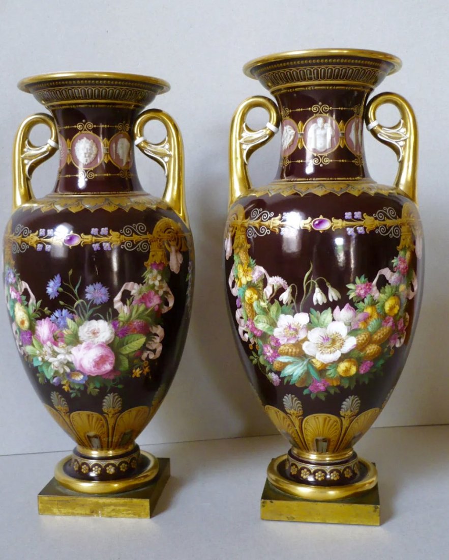 A MAGNIFICENT PAIR OF PORCELAIN VASES (1 of 1)