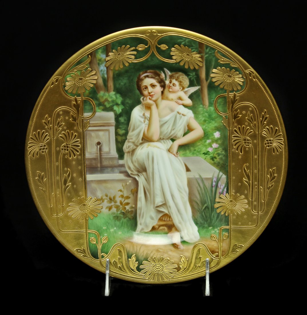 A MAGNIFICENT ROYAL VIENNA PLATE SIGNED WAGNER (1 of 3)