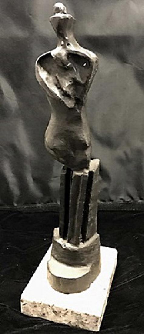 Bronze Sculpture - Henry Moore: Old recast patina bronze sculpture Miro, bearing a signature in a limited edition. Bronze Sculpture on a Marble Base. Henry Spencer Moore was an English artist. He is best known for his semi-abstract