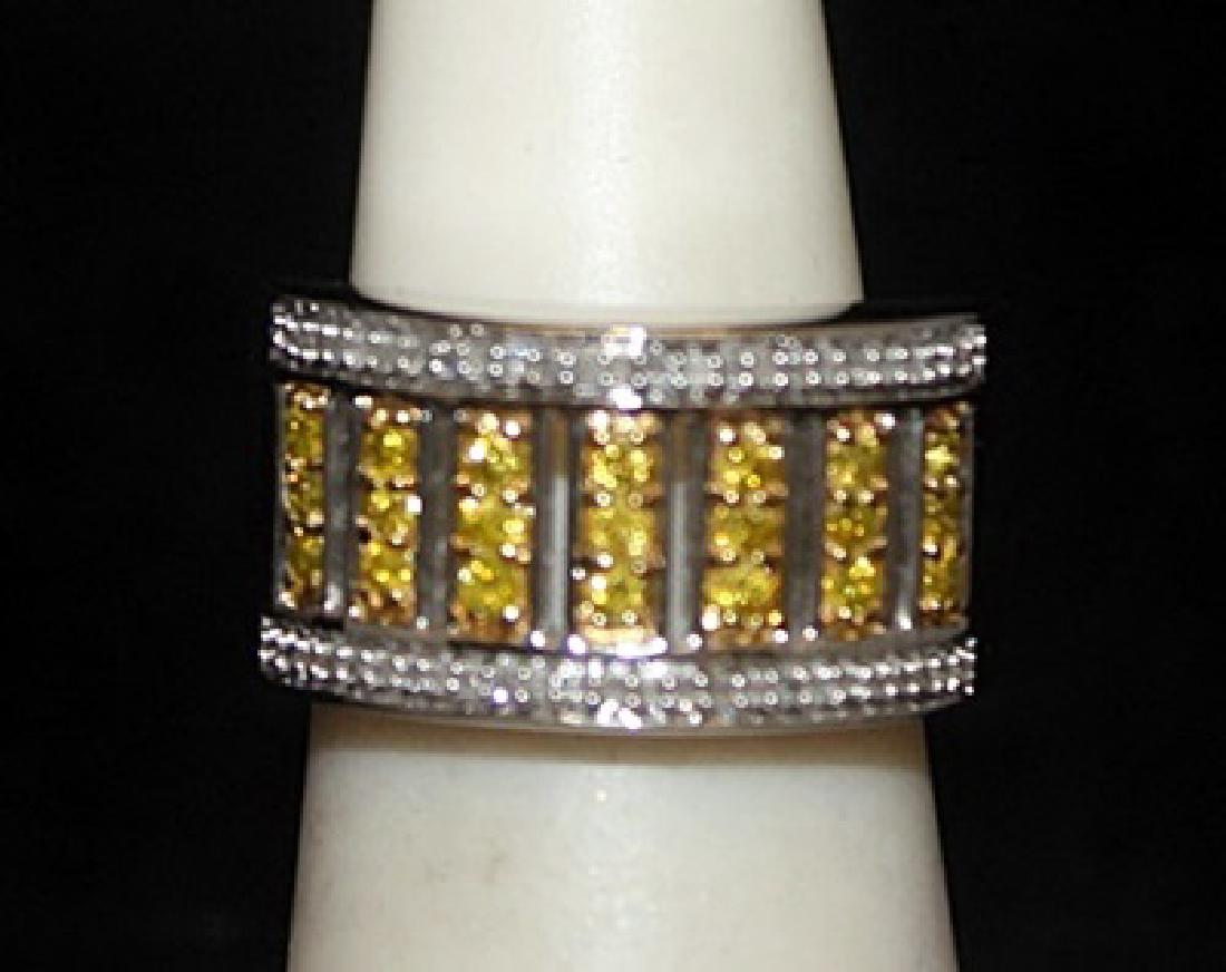Gorgeous Silver Ring with Canary & White Diamonds: Gorgeous Silver Ring with Canary & White Diamonds (143I) twt approx. 1.50cts VS1 color I.