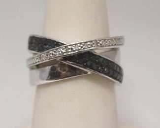 Exquisite Black & White Diamonds Silver Ring