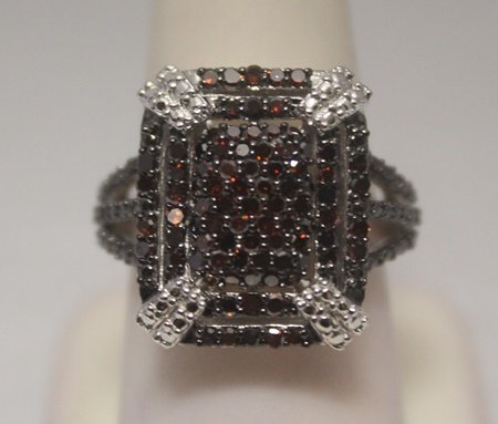 Beautiful Red Diamonds Silver Ring: Beautiful Red Diamonds Silver Ring ; twt approx. 5cts, size approx. 8.
