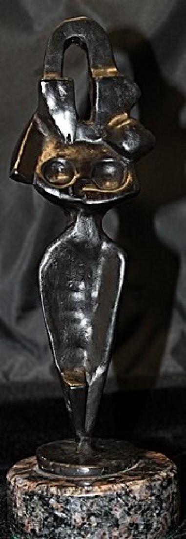 Signed Limited Edition Bronze Archipenko: Old recast patina bronze sculpture Alexander Archipenko, bearing a signature in a limited edition. Dimensions approx 14 x 8 x 5.