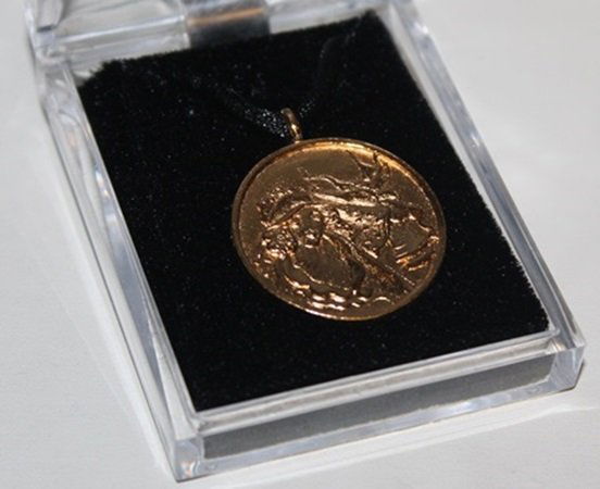 Famous Origianl Pendant Signed by Erte.: Famous Origianl Pendant Signed by Erte.