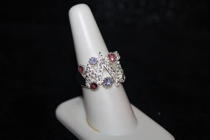 Lady's Fancy Pink Sapphire, White Sapphire & Rubies: Lady's Fancy Pink Sapphire, White Sapphire & Rubies Ring. Sapphires & Rubies approx. 6cts.