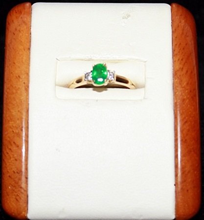Lady's Beautiful Emerald and Diamond Gold Ring.: Lady's Beautiful Emerald and Diamond Gold Ring. Gold approx. 14kts, Emerald approx. 1.0ct, Diamond approx. .50ct VS1 Color G.