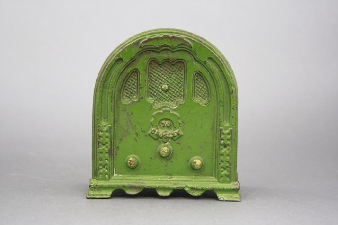 Small Green Crosley Radio (1 of 1)