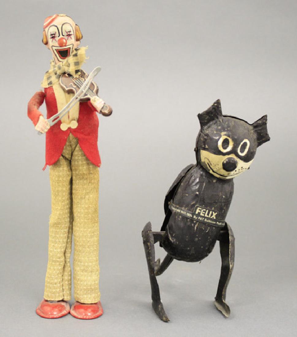 Clown with Violin / Felix the Cat Walker (1 of 1)