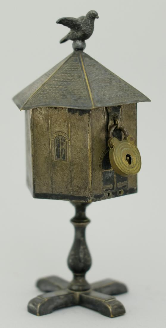 Bird atop Birdhouse (1 of 1)