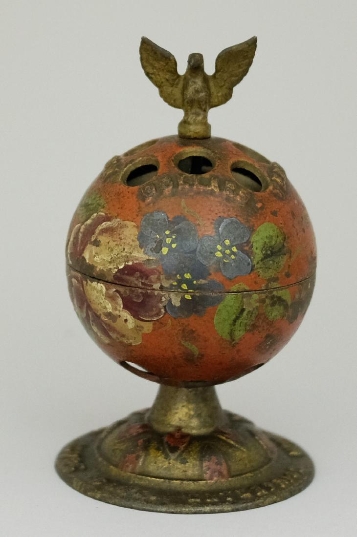 Ringing Globe (1 of 1)