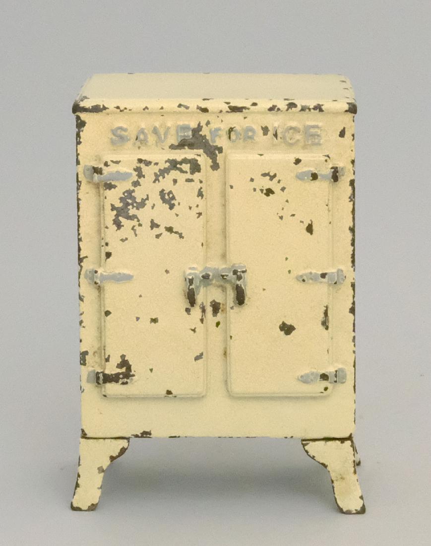 "Save for Ice" Ice Box: Arcade Mfg. Co. Freeport, IL - 1934 This is a seldom seen bank that we have not sold before. Material: Cast Iron