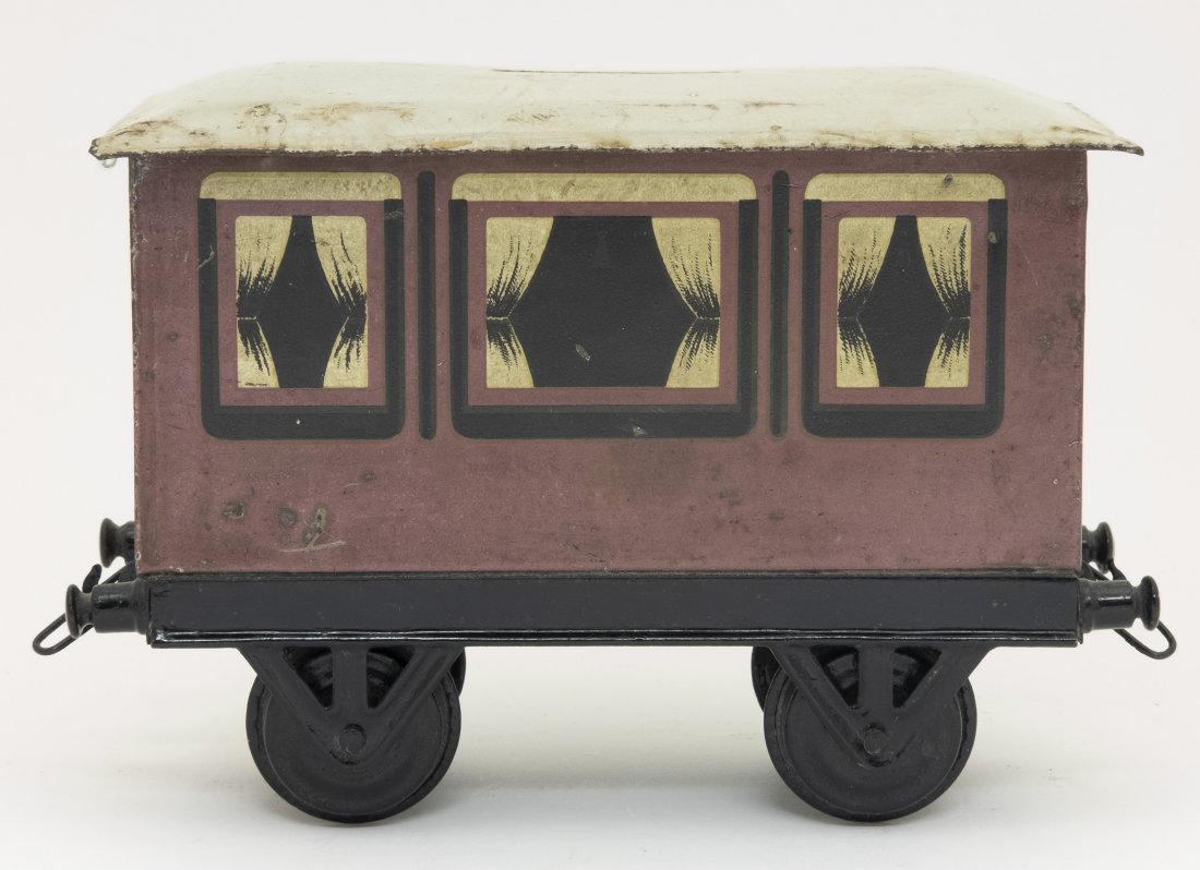 Royal Coach Tin Bank (1 of 2)