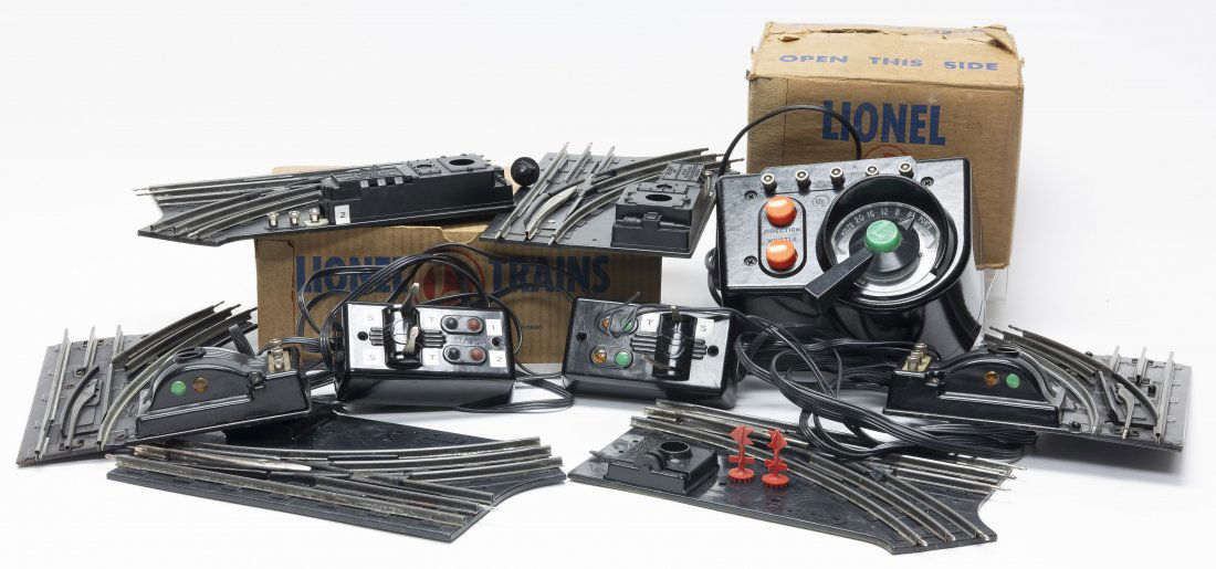 Lionel Switch and Transformer (1 of 1)