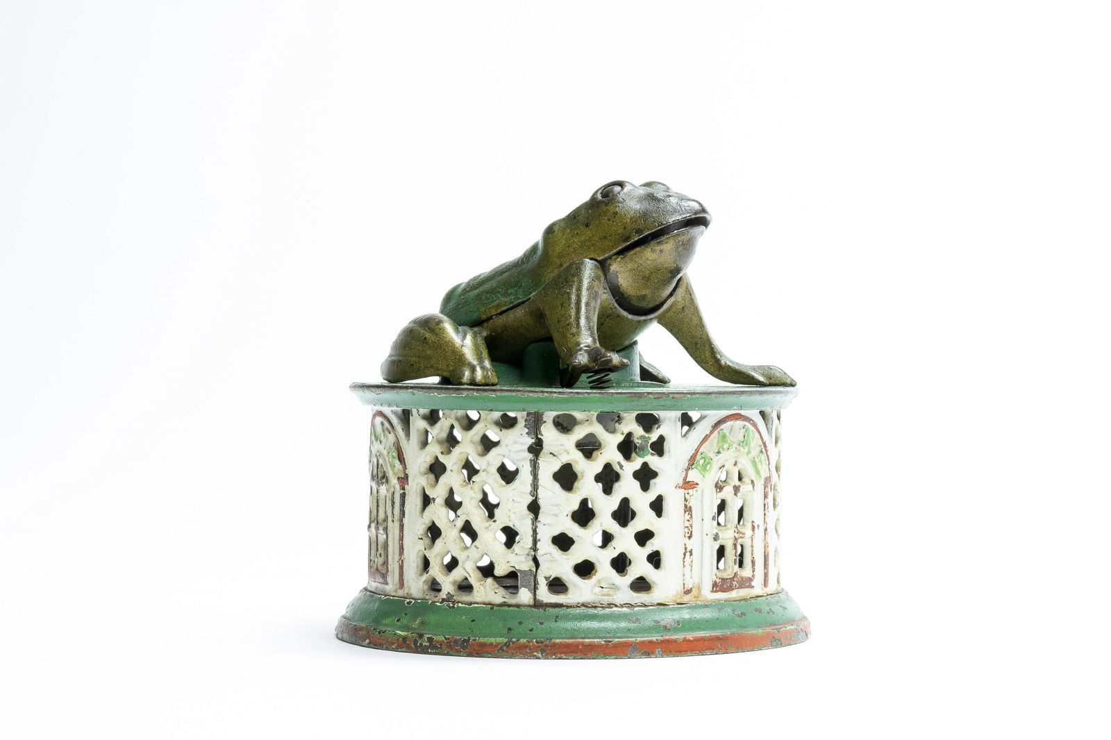 Frog on Lattice - White Iron Bank (1 of 4)