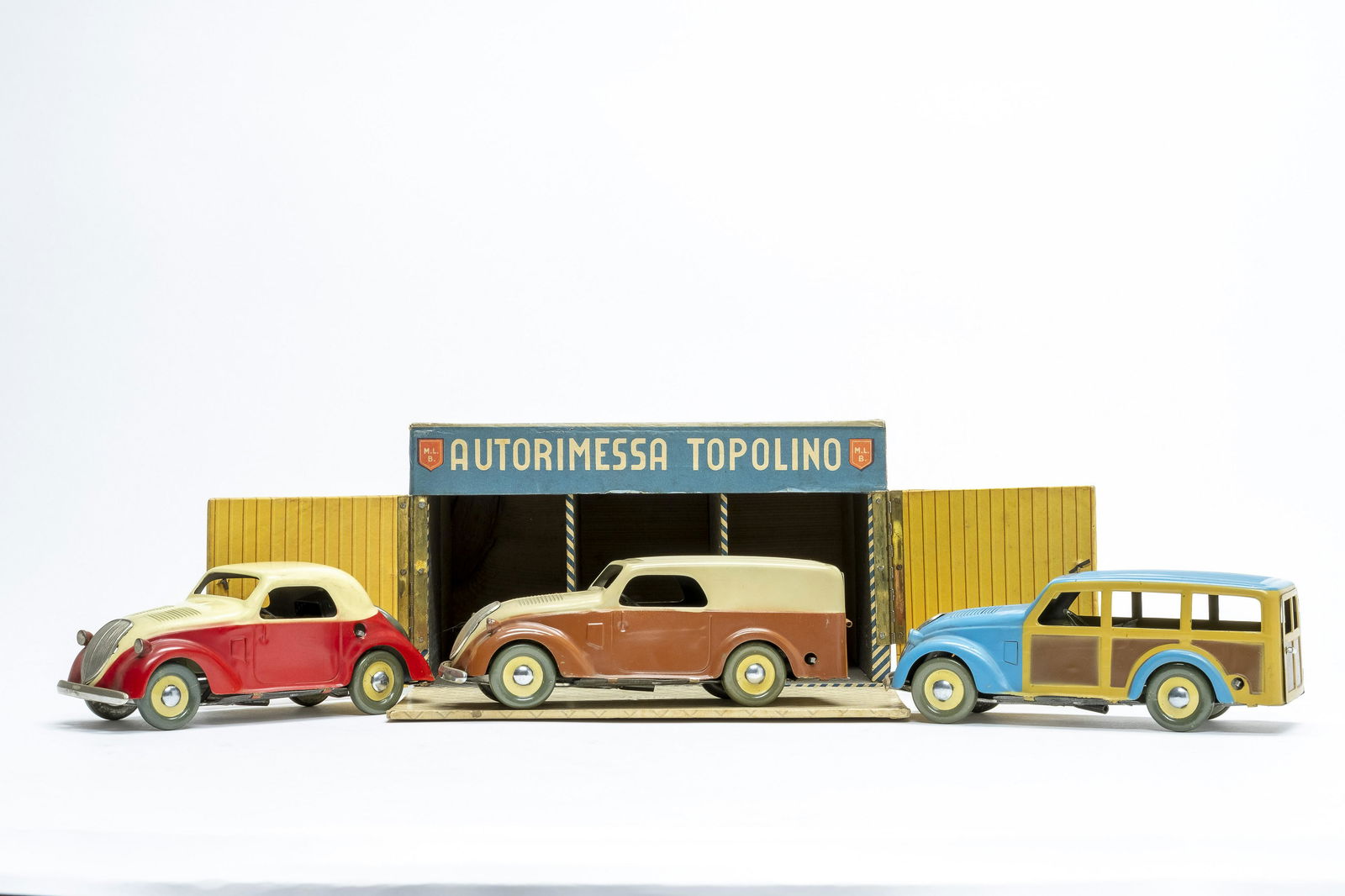 Marchesini Garage with Three Automobiles (1 of 13)