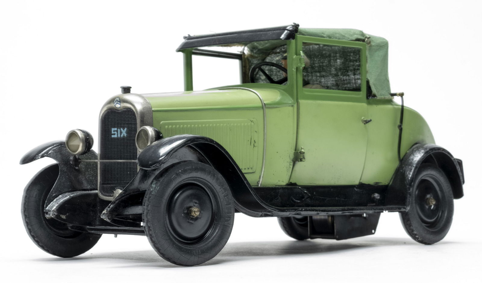 Citreon C6 Convertible Coupe Wind Up Tin (1 of 5)