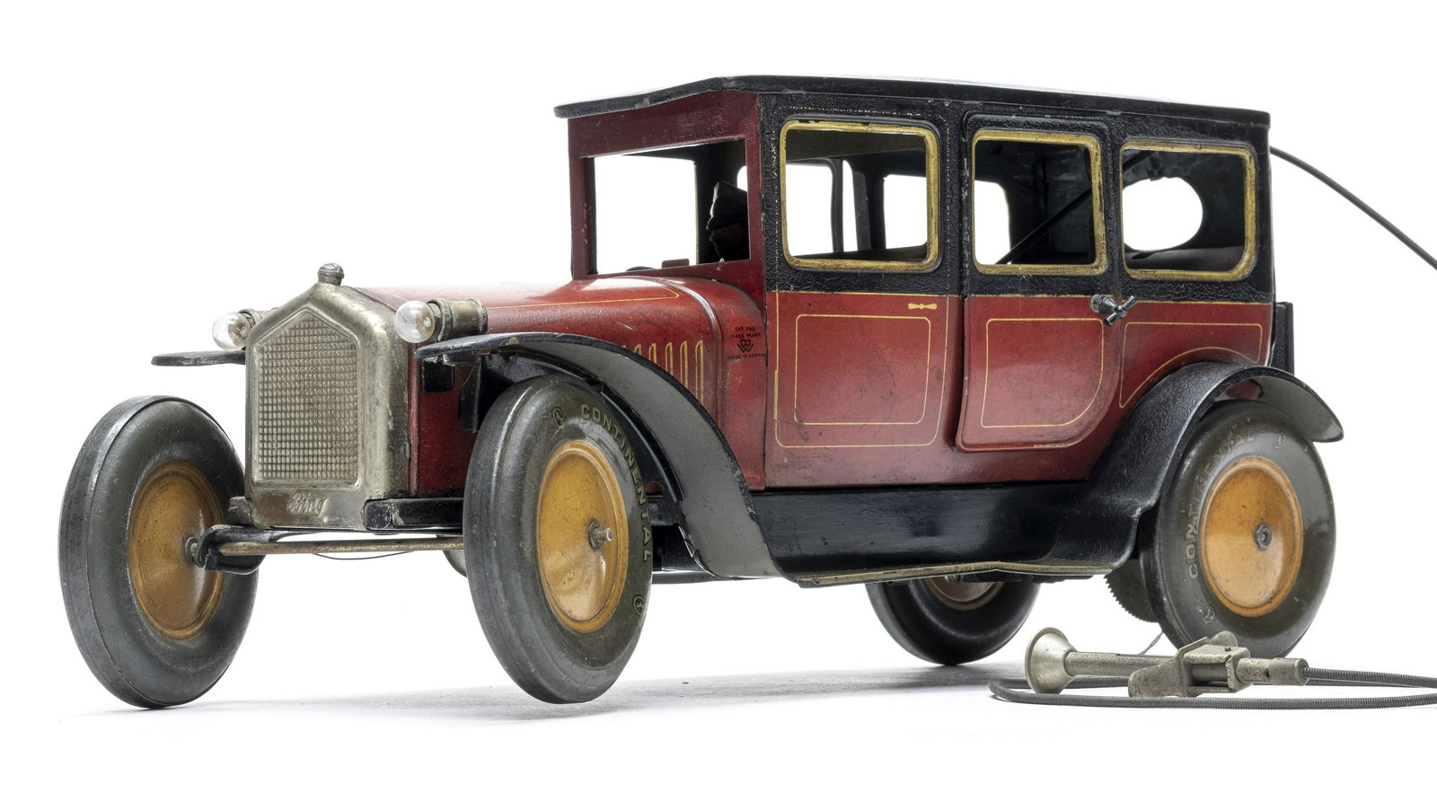 Bing Sedan Wind Up Tin (1 of 5)