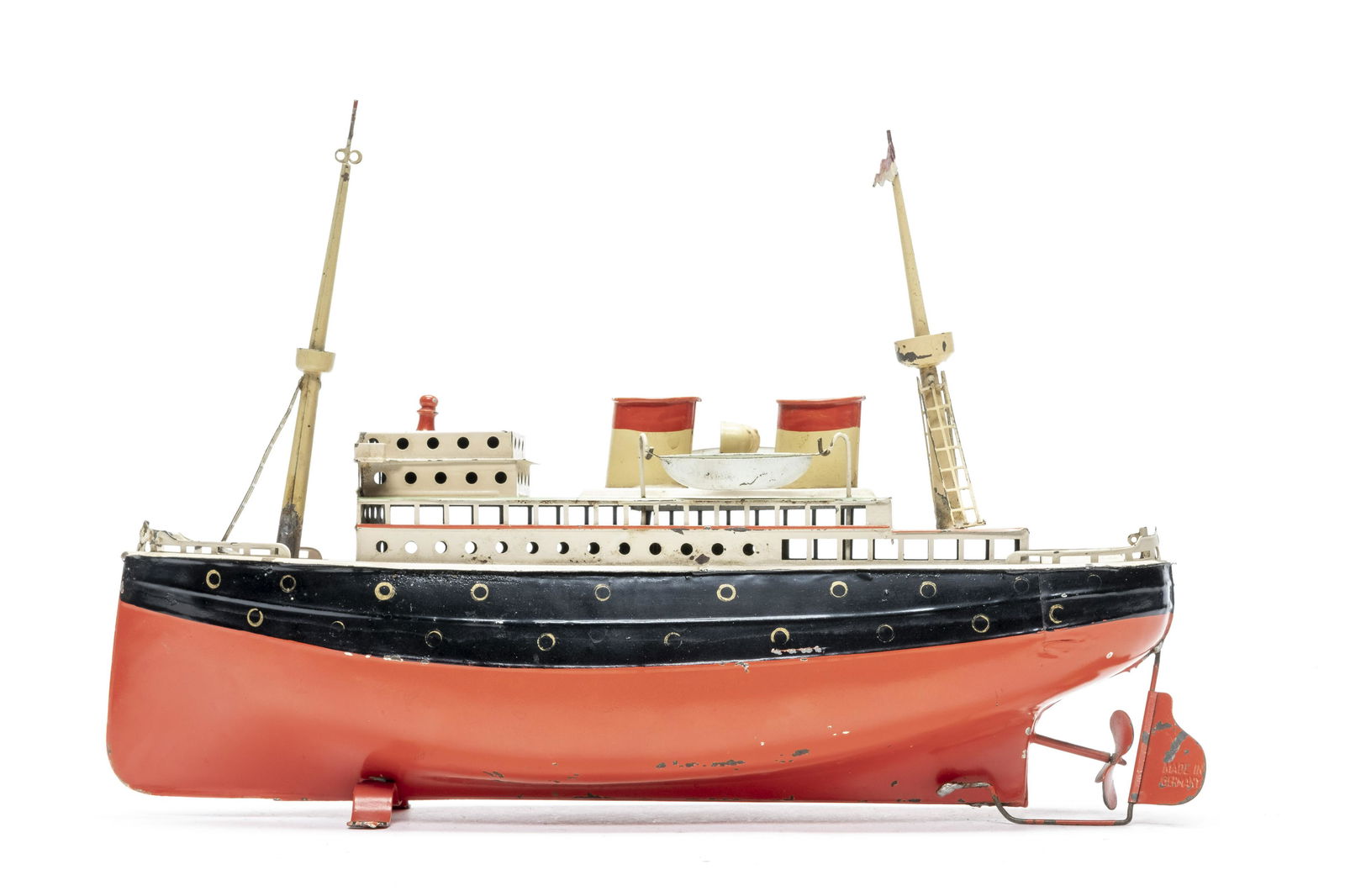 Fleischmann Ocean Liner (1 of 4)