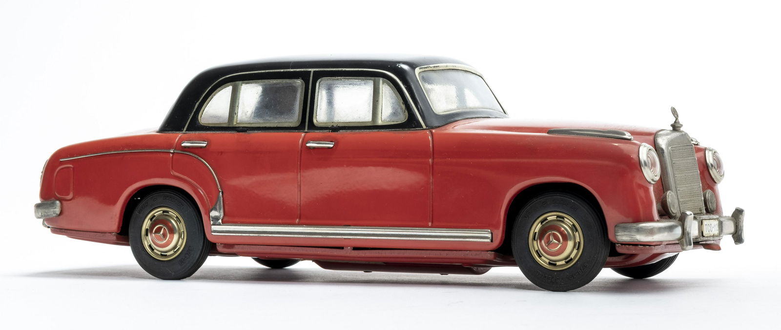 Mercedes 220S (1 of 6)