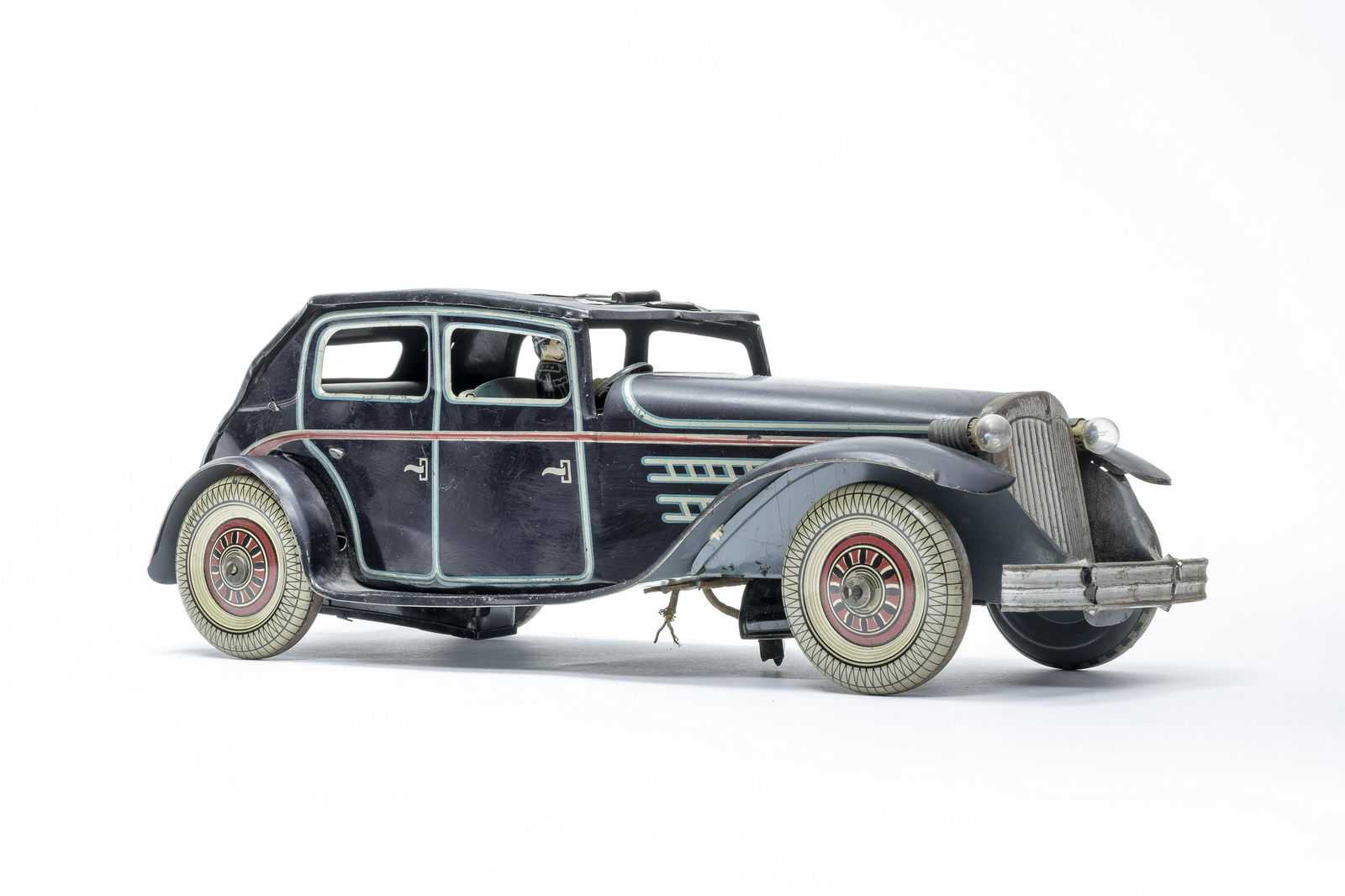 Wells & Company Saloon Car (1 of 1)