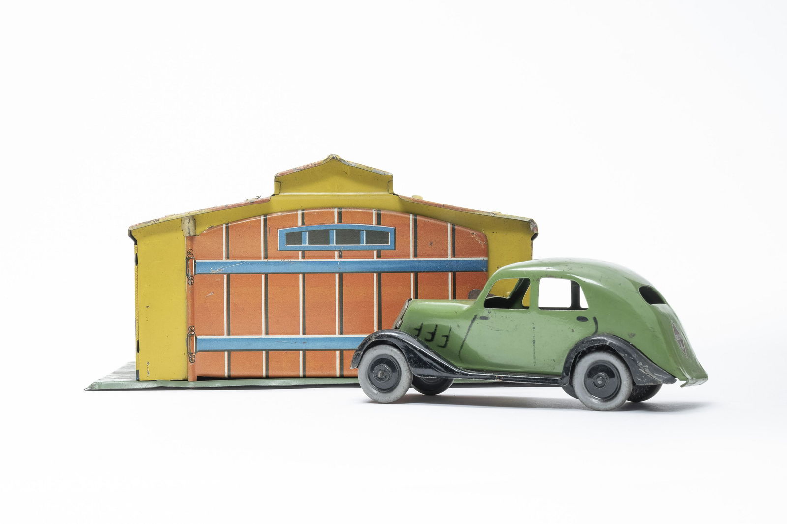 Renault "Celta 4" with Garage (1 of 1)