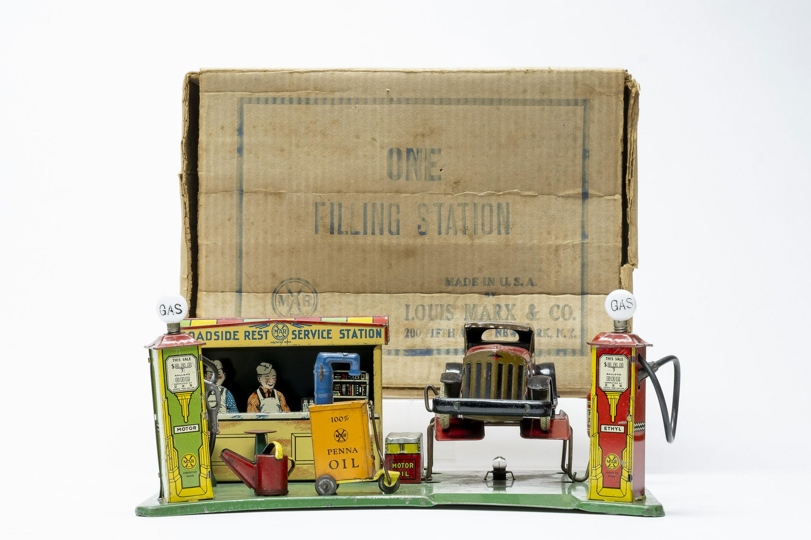 Marx Gas Station with Auto (Box) (1 of 1)