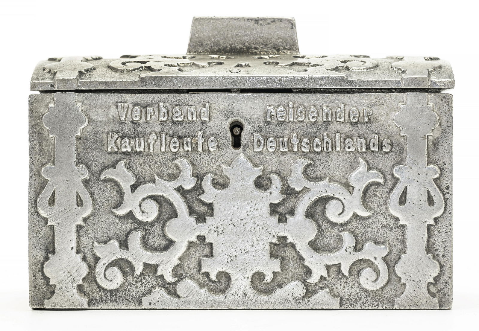 Large Treasure Chest Iron Bank (1 of 4)