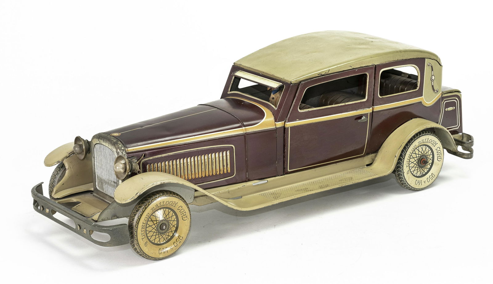 Saloon Car Tin Windup Toy (1 of 6)