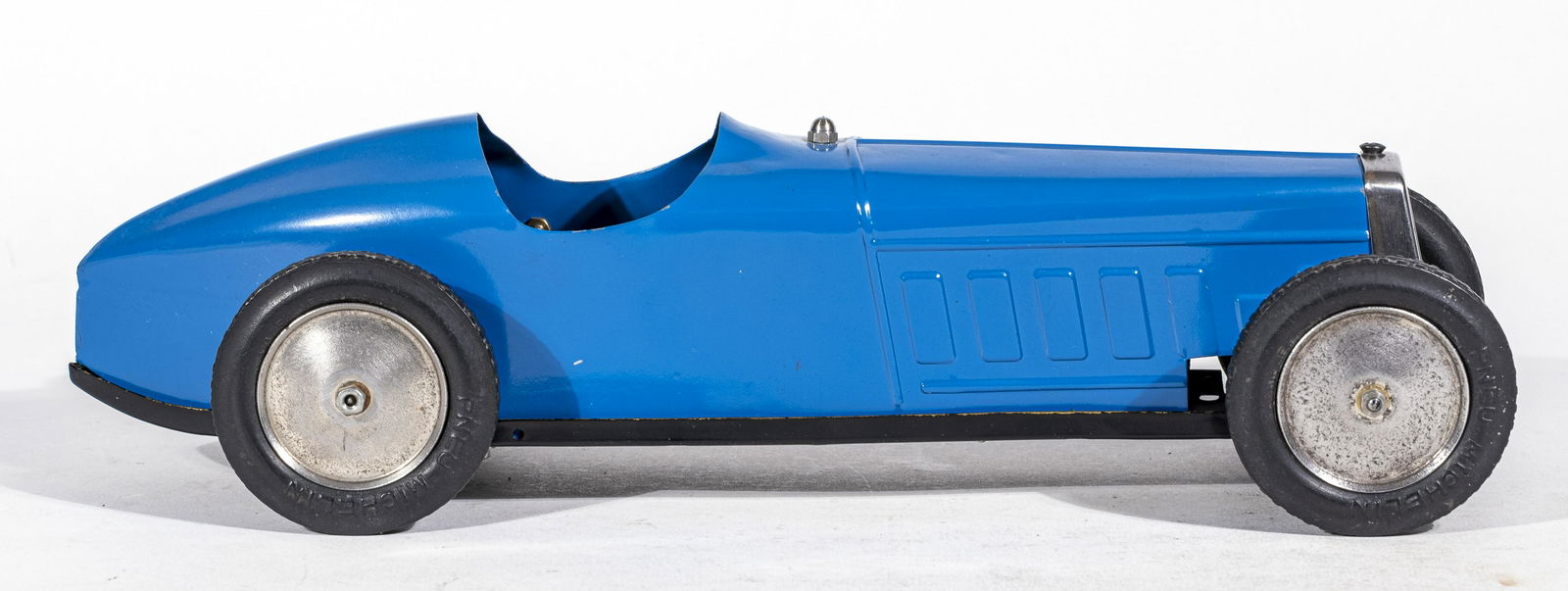 Bugatti Type Race Car Toy (1 of 2)