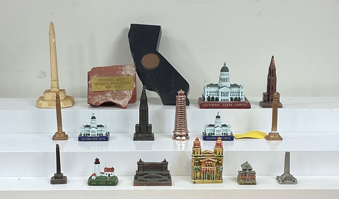 California Themed Souvenirs (17 total) (1 of 3)