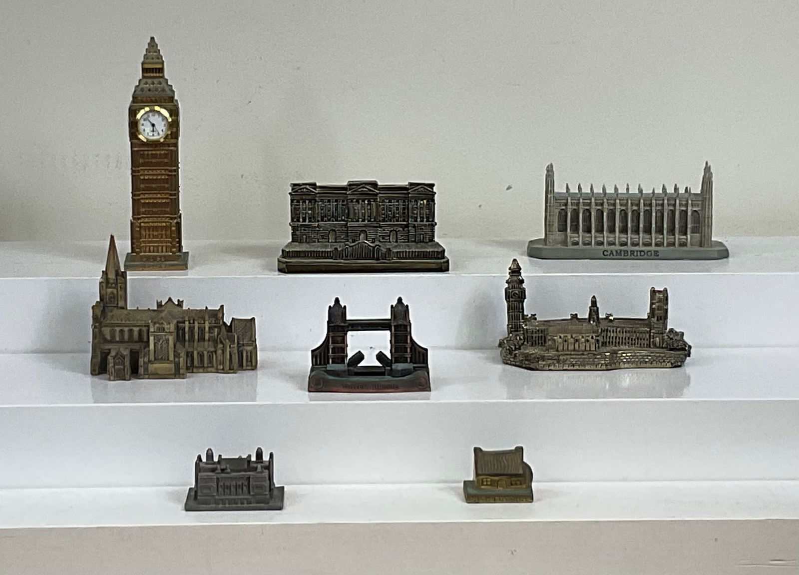 English Themed Souvenirs (8 total) (1 of 2)