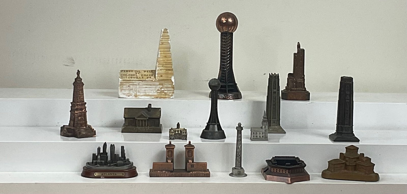 Assorted American Souvenirs (15 total) (1 of 2)