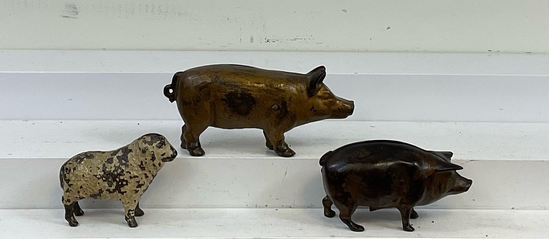 Two Pigs/ Sheep Banks (1 of 2)