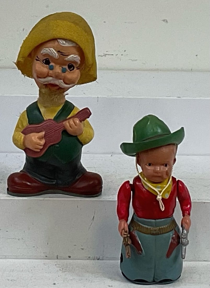 Two Windup Toys (1 of 2)