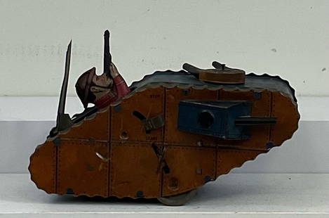 World War I Tank: New York 1920s - 10" Long Notes: Made by Louis Marx & Company