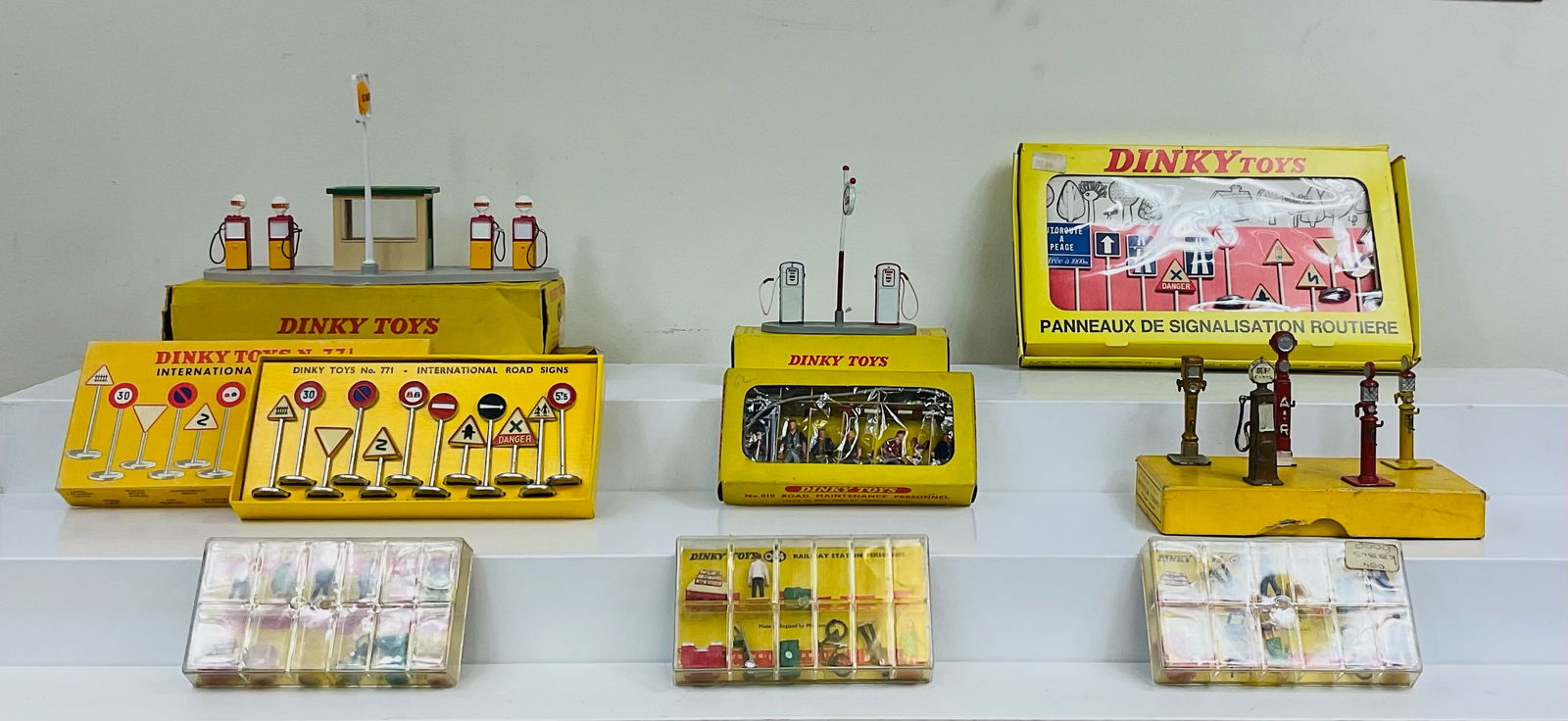 Large Group of Dink Toys Accessories (1 of 2)