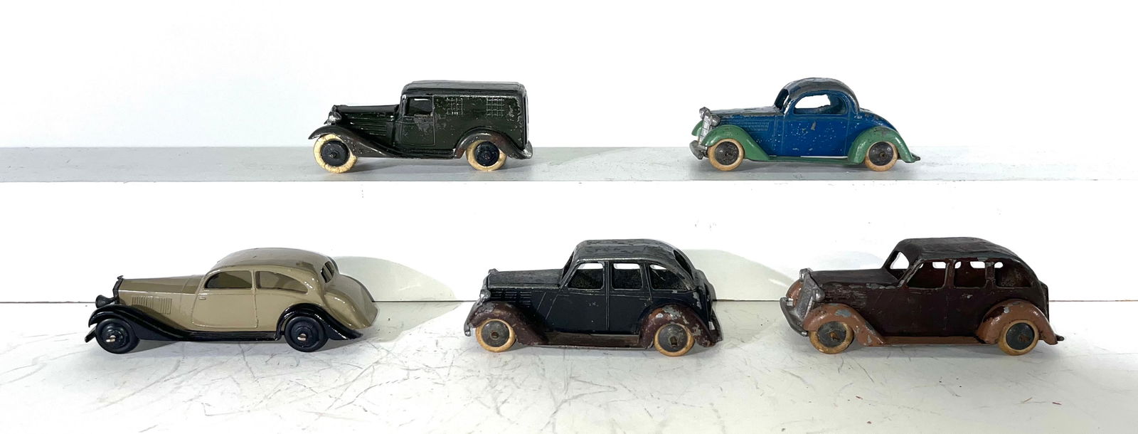 Assorted Diecast Autos (5) (1 of 2)