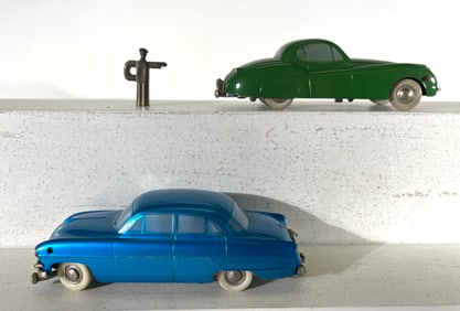 Jaguar / Opel Windup Cars