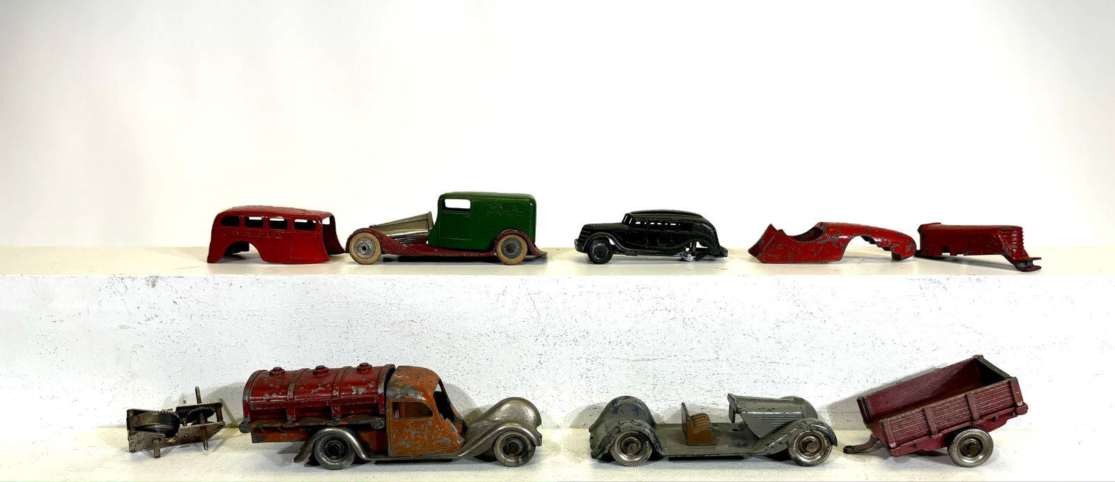 Assorted Solido Vehicle Kits (1 of 2)