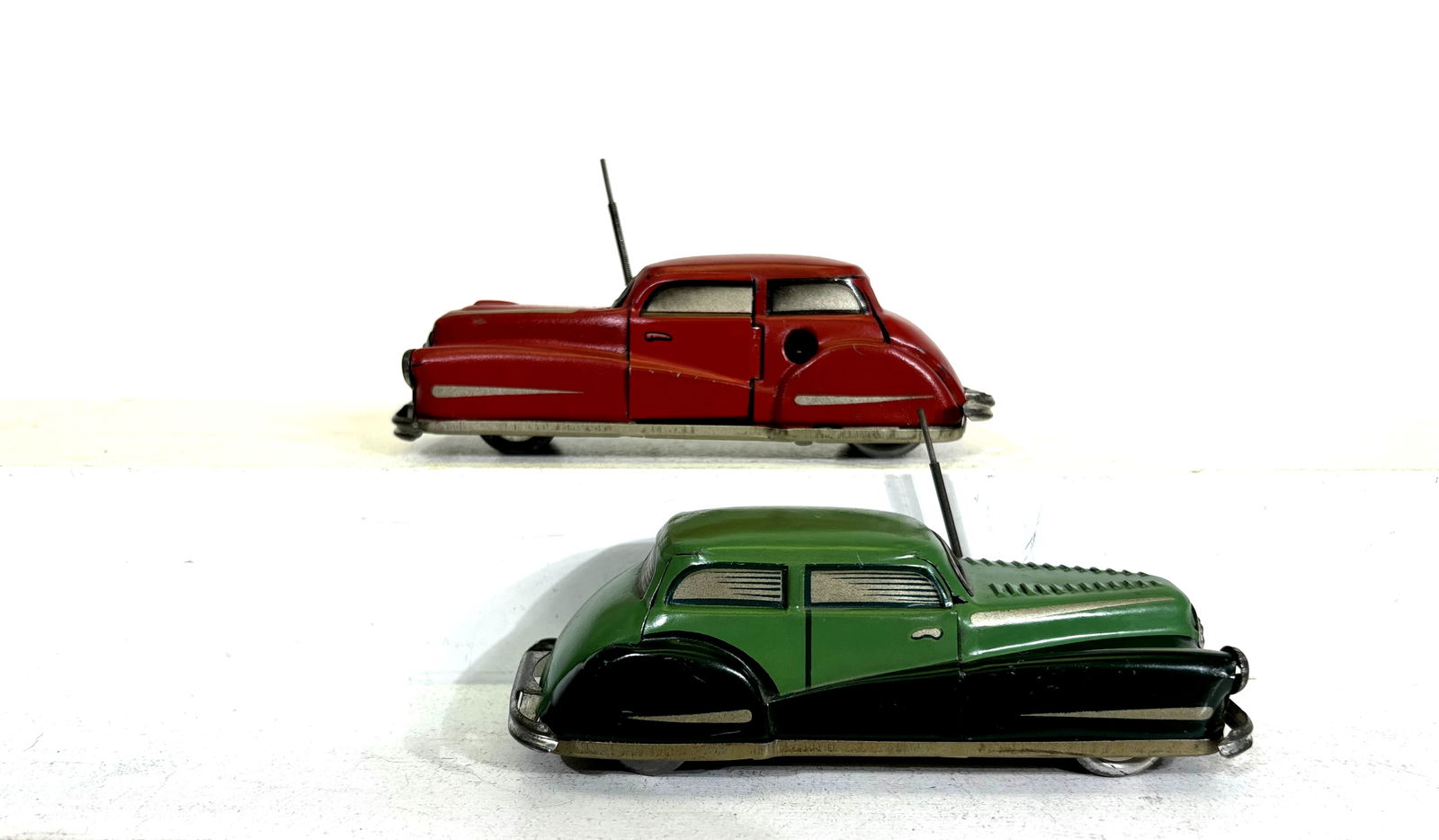 Joustra Windup Autos (1 of 2)