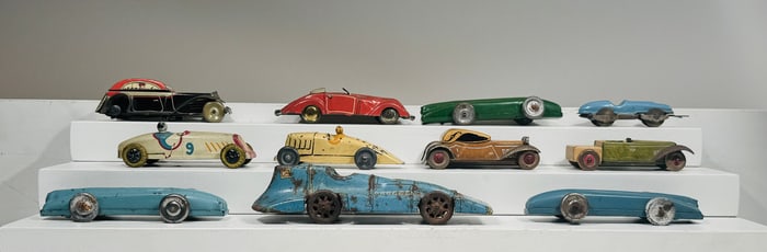 Fifteen Tinplate Cars