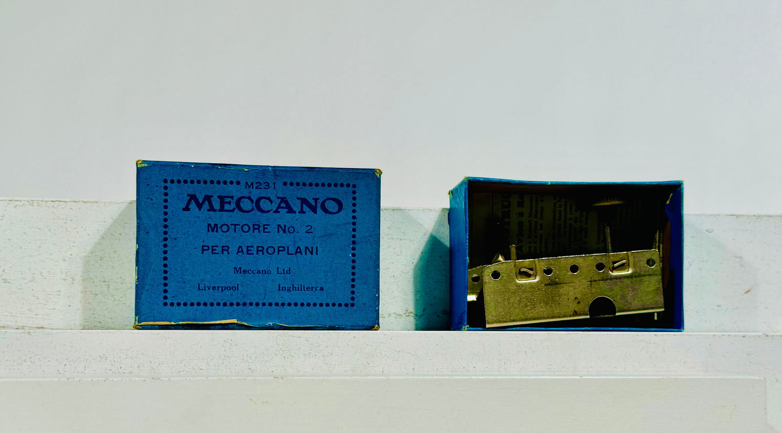 Meccano Airplane Motor in Box (1 of 2)