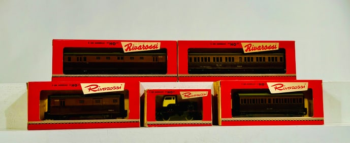 Rivarossi HO Freight/Passenger Coaches