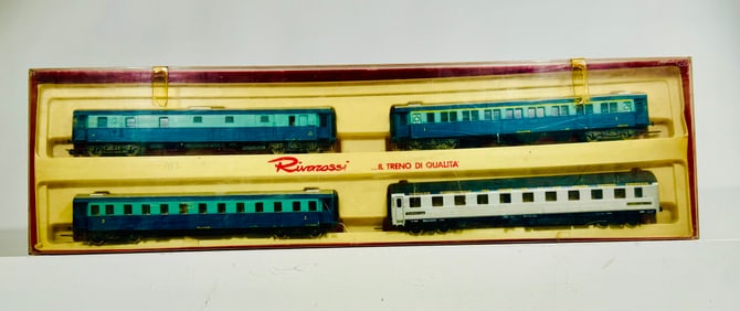Rivarossi European Passenger Coaches