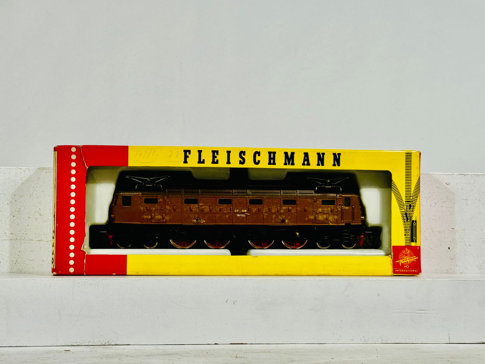 Fleischmann Electric HO Engine (1 of 2)