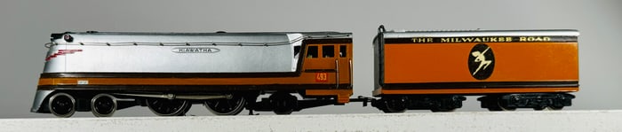 Rivarossi Milwaukee Road / Hiawatha Engine & Freight Car
